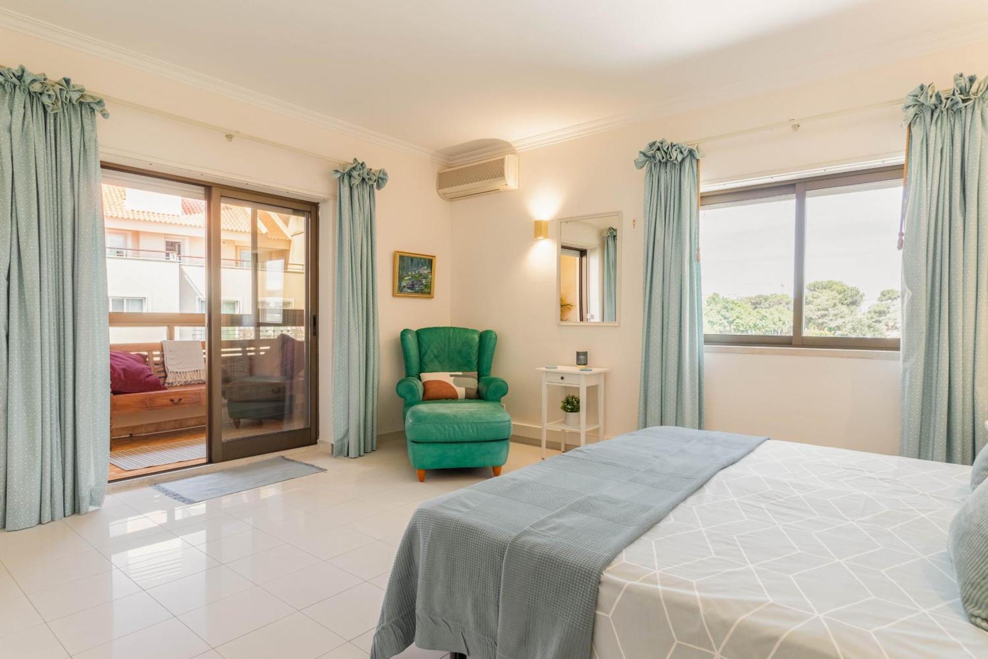 Central Cascais Apartment With Private Parking Luaran gambar