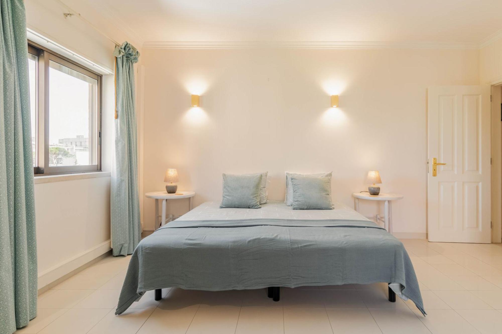 Central Cascais Apartment With Private Parking Luaran gambar