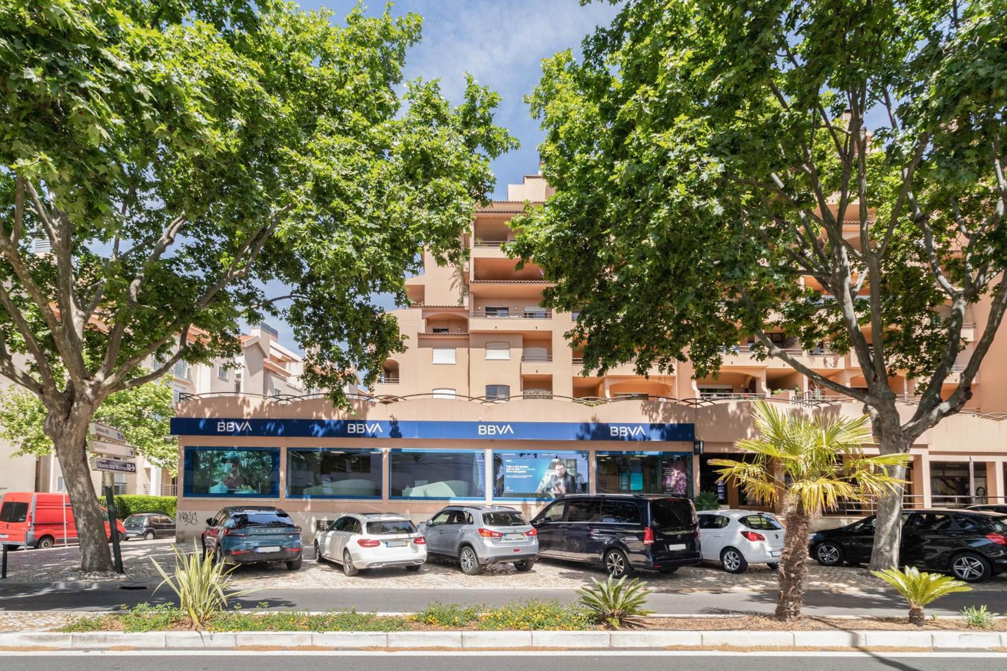 Central Cascais Apartment With Private Parking Luaran gambar